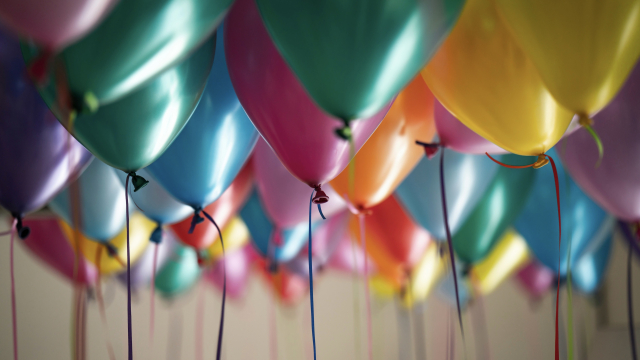 balloons_party_colourful_unsplash