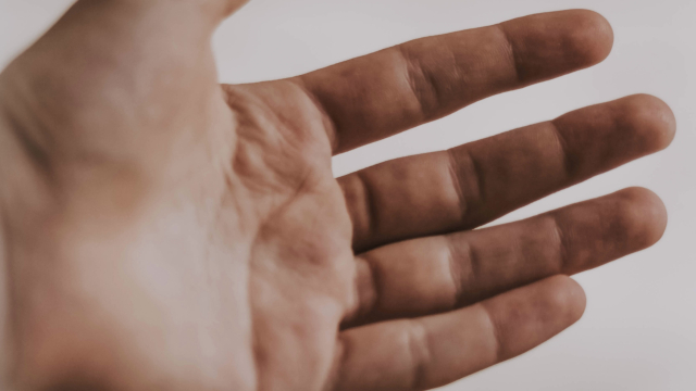 hand_palm_open_unsplash