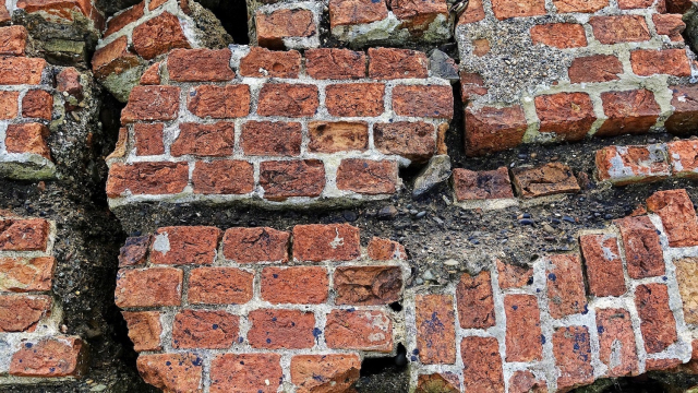 red_brick_wall_broken