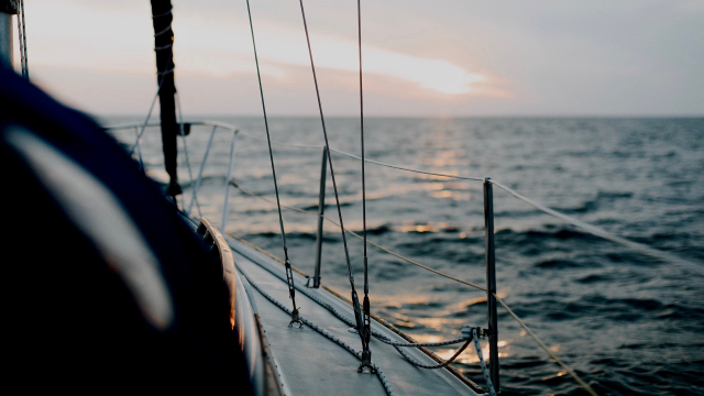 sailing_boat_sea