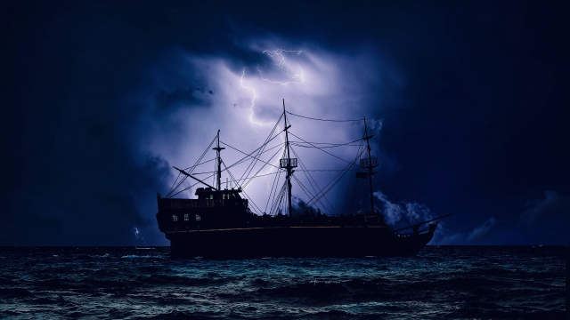 ship_storm_sea