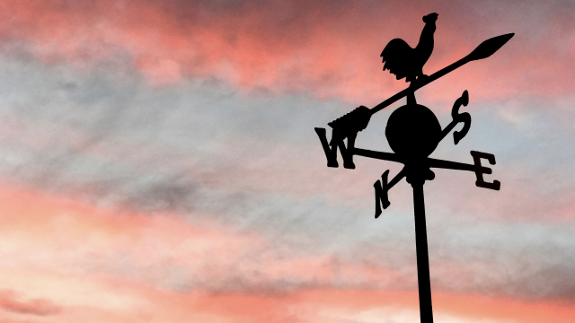 weathervane_wind_direction_clouds_unsplash