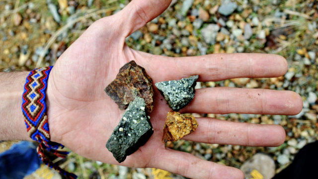 Handful_rocks_beach_unsplash