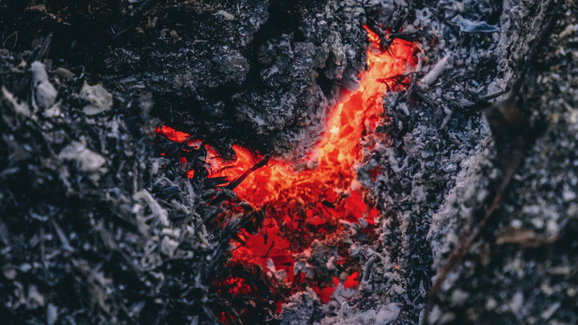 ash_embers_fire_burning_unsplash