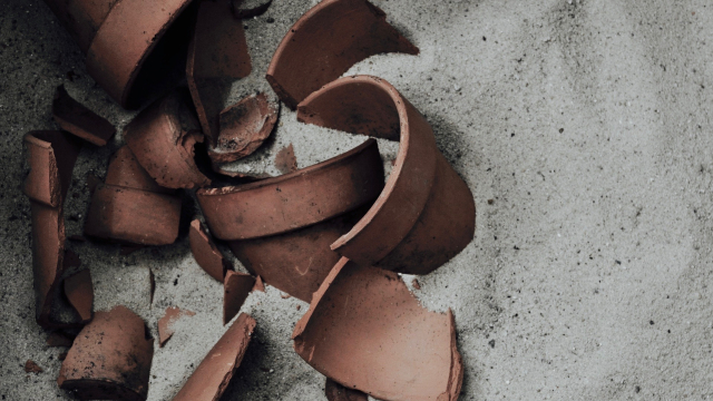 broken_pottery