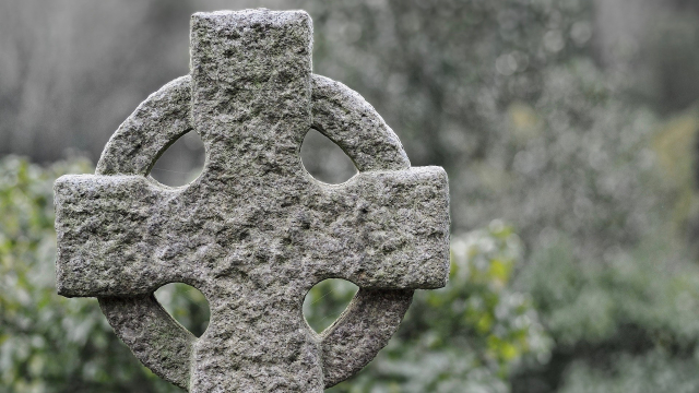 celtic_cross_stone