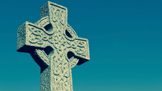 celtic_cross_stone_sky