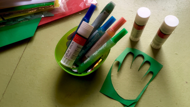 children_craft_hand