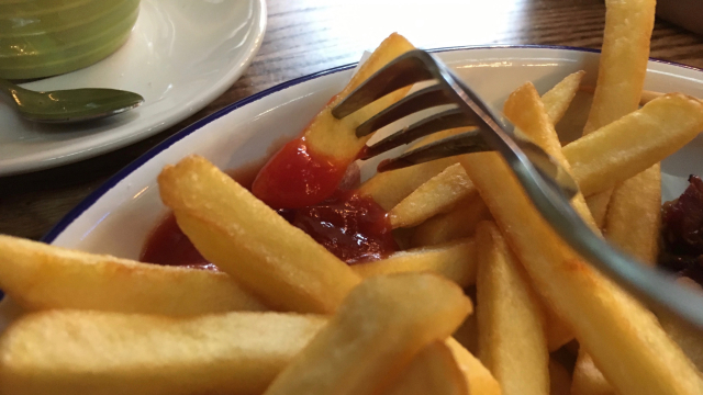 chips_ketchup