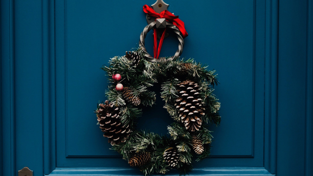 christmas_wreath_door