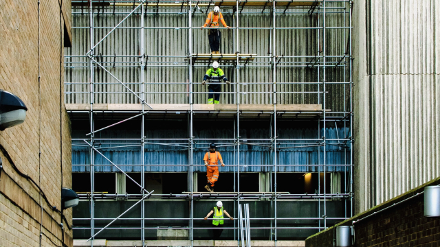 construction_builders_scaffolding_unsplash