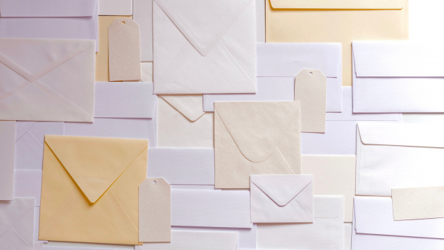 envelopes_stationery_unsplash