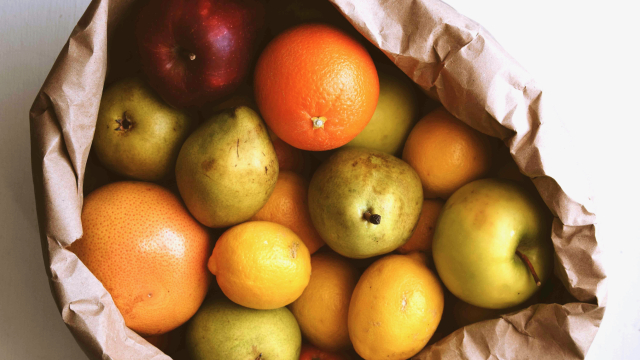 fruit_paper_bag_unsplash