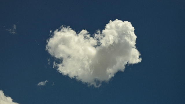 heart_cloud_sky_unsplash