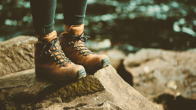 hiking_boots_rock_unsplash
