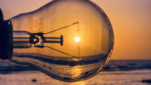 lightbulb_sunset_beach_unsplash