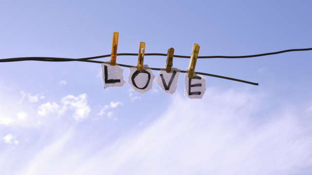 love_clothes_peg_sky_unsplash