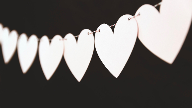 love_heart_chain_unsplash