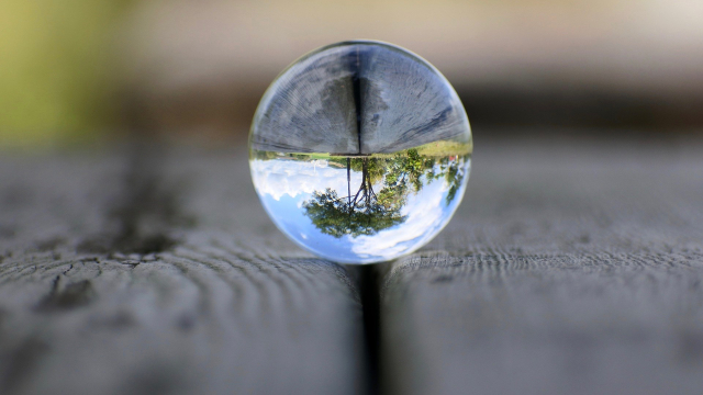 nature_upside_down_marble