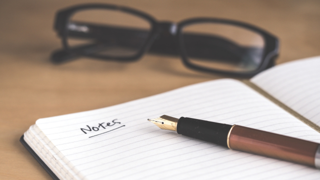 notebook_glasses_pen_notes_unsplash