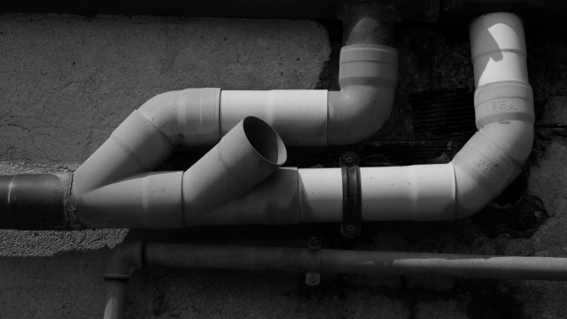 pipes_drain_plumbing_unsplash