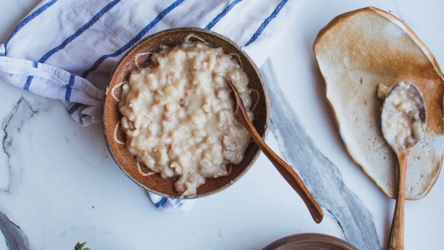 porridge_bowl_bread_unsplash