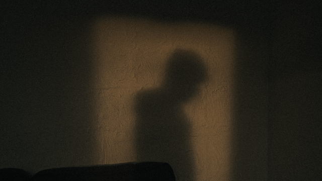 shadow_silhouette_melancholy_unsplash