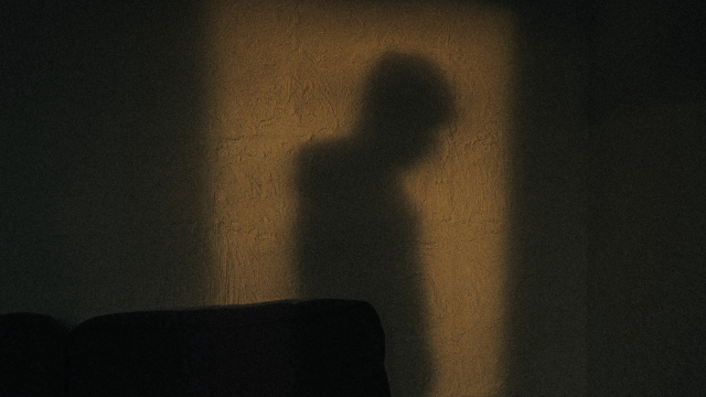 shadow_wall_dark_unsplash
