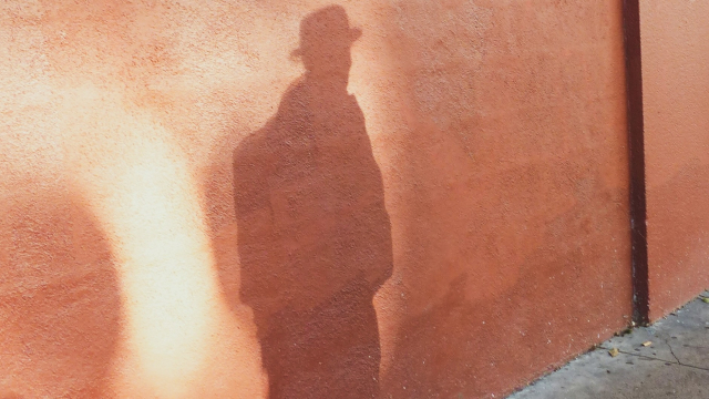 shadow_wall_hat_unsplash
