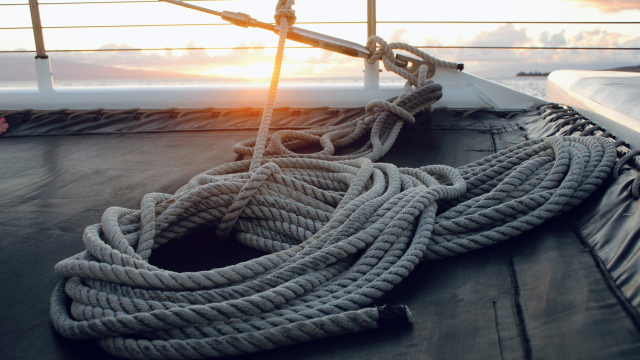 ship_deck_rope_sea_unsplash