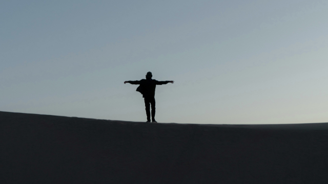 silhouette_arms_wide_cross_unsplash