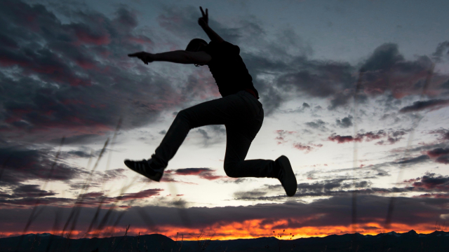 silhouette_man_jumping_unsplash