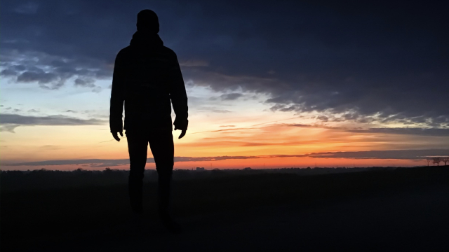 silhouette_sunset_man_unsplash