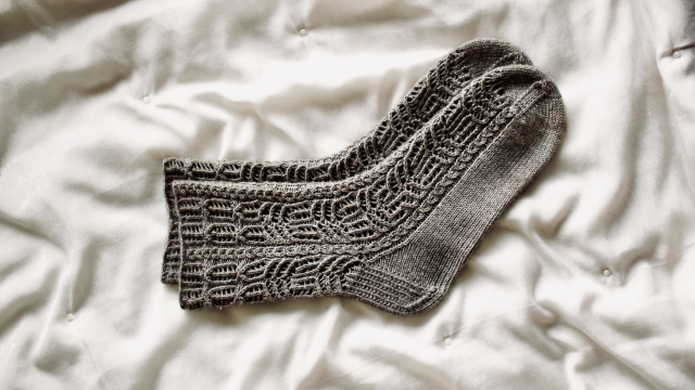 socks_wooly_feet_unsplash