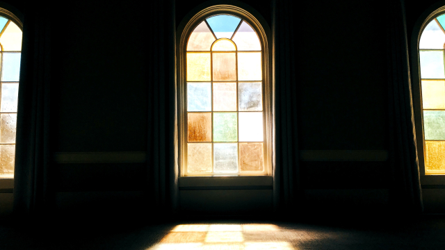 stained_glass_window_sunlight_unsplash