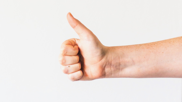 thumbs_up_unsplash