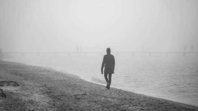 walking_beach_foggy_mist_unsplash