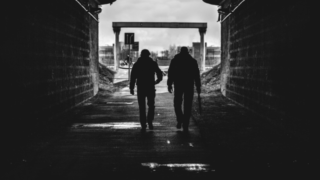 walking_friends_tunnel_signs_unsplash