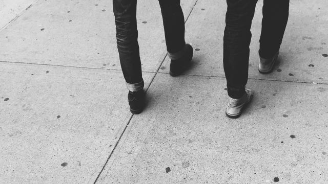 walking_pavement_shoes_unsplash