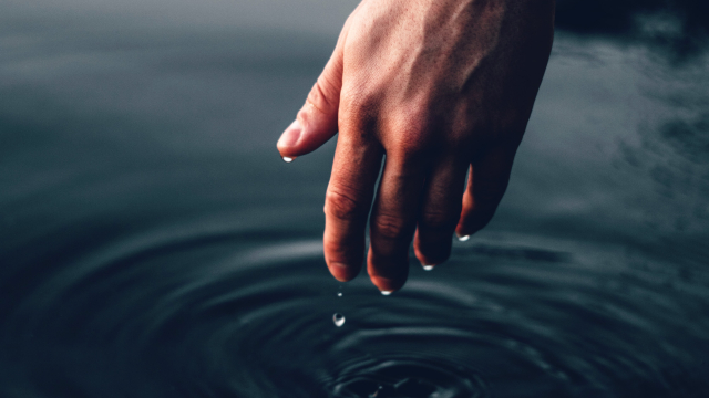 water_hand_ripple_unsplash