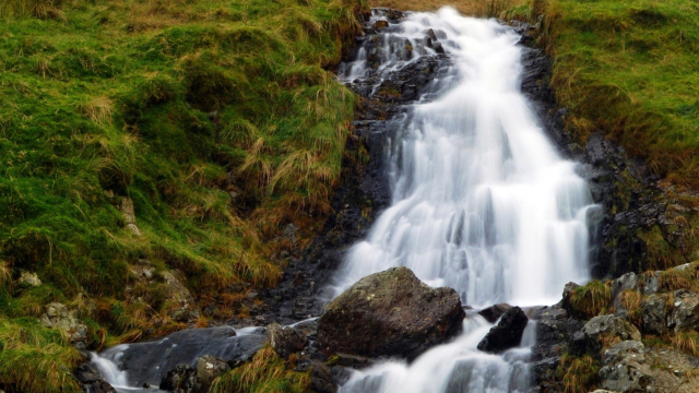 waterfall_mountain