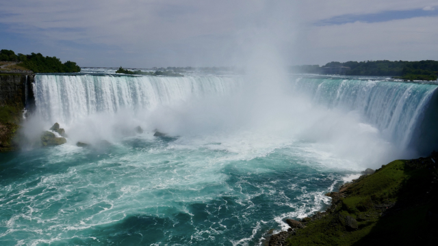 waterfall_niagra_falls_unsplash