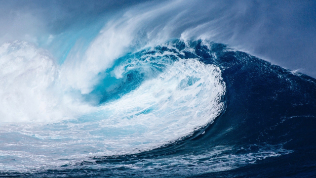 wave_crashing_ocean
