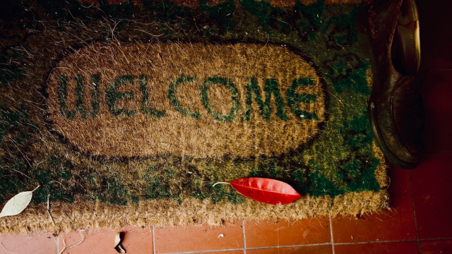 welcome_mat_leaf_shoe