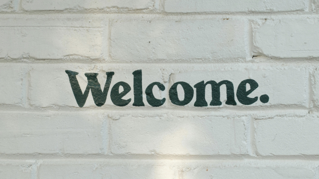 welcome_wall_word_unsplash