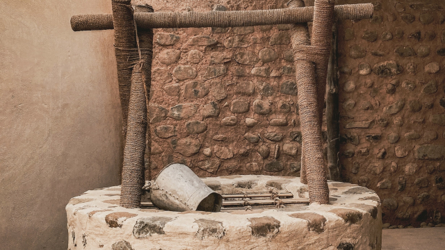 well_old_water_bricks_unsplash