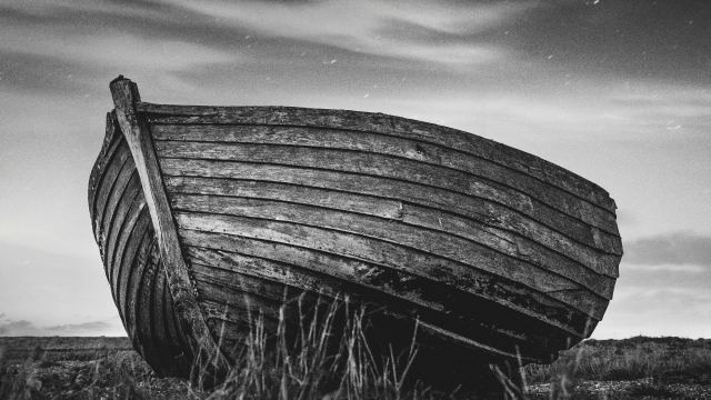 wooden_boat_bw_unsplash